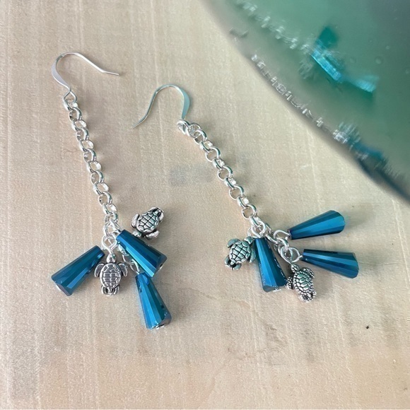 Whimsical Turtle Jewelry - 💙2/$29 🐢 Dark Blue Swarovski Crystal Mini Turtle Statement Earrings Ocean